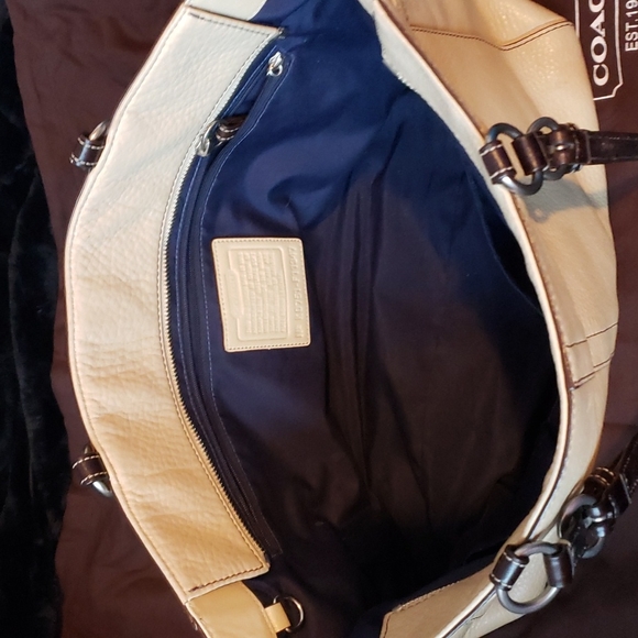 Coach Leather Tan Tote Purse Bag - Picture 3 of 12